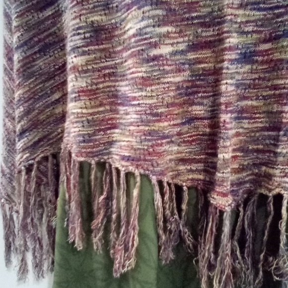 Forever 21 Global Boutique Fringe Bottom Colorful Poncho - Picture 2 of 12